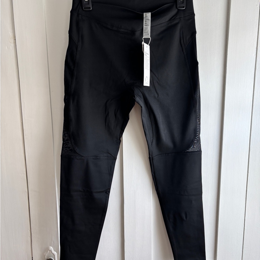 Sleek Black Athletic Leggings NWT